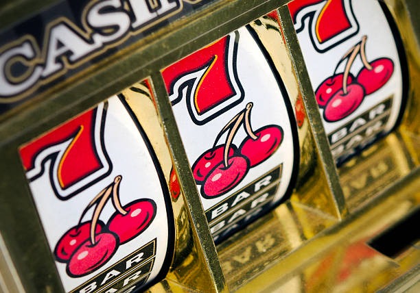 Bigger Bass Bonanza bonus feature and free spins on royaltoto wap